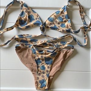 For love and lemons strapped floral bikini SET